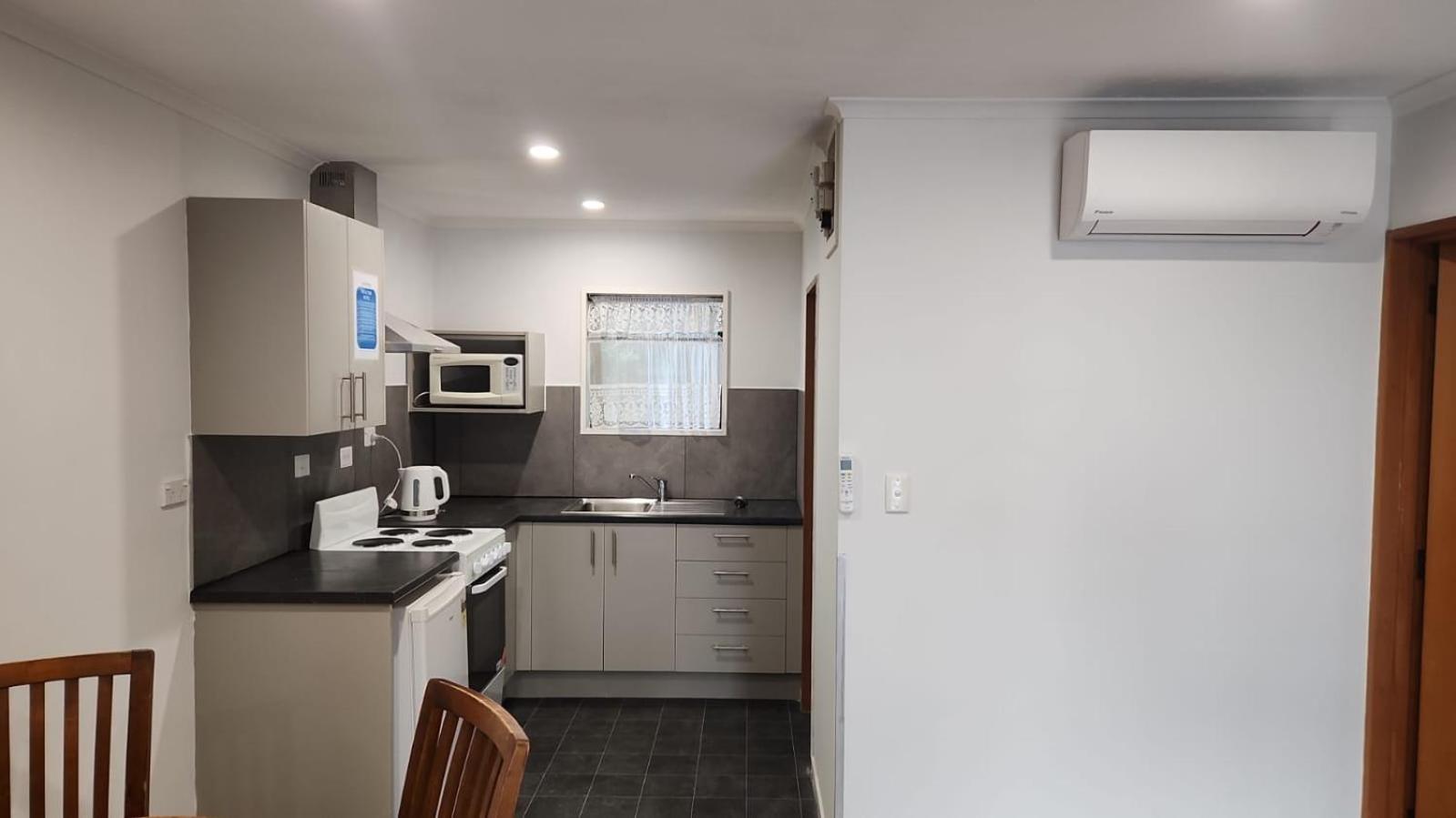 Academy Lodge Motel Ashburton Εξωτερικό φωτογραφία
